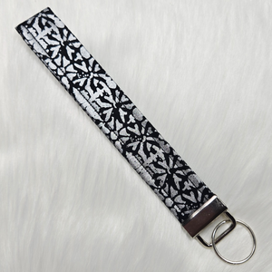 New Wristlet Keychain Holders – Fun Prints & Hands-Free Convenience