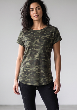 Women's Green Camo Studio Relaxed-fit Lightweight Crewneck T-Shirt - True To Size- Medium