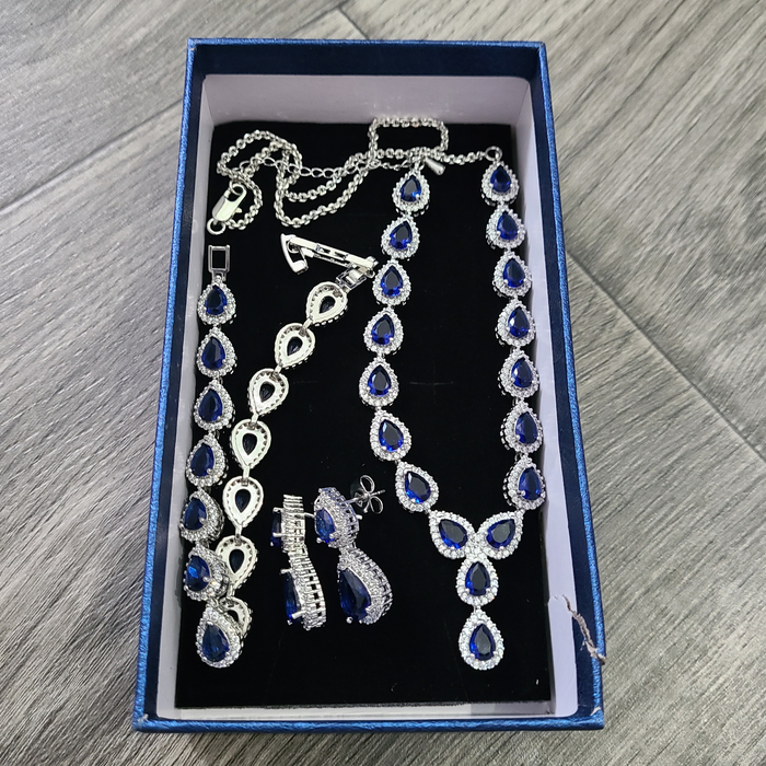 4 Piece Fashion Jewelry - Necklace - Bracelet - Earrings