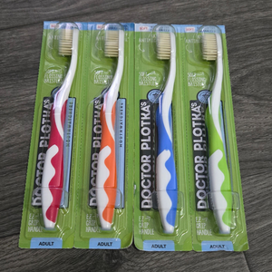 4 Pack Tooth Brushes - Soft