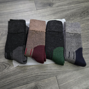 4 Pair Men's Wool Socks - Shoe Size - 6-12