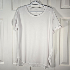 Women's White Studio Relaxed-fit Lightweight Crewneck T-Shirt - Large